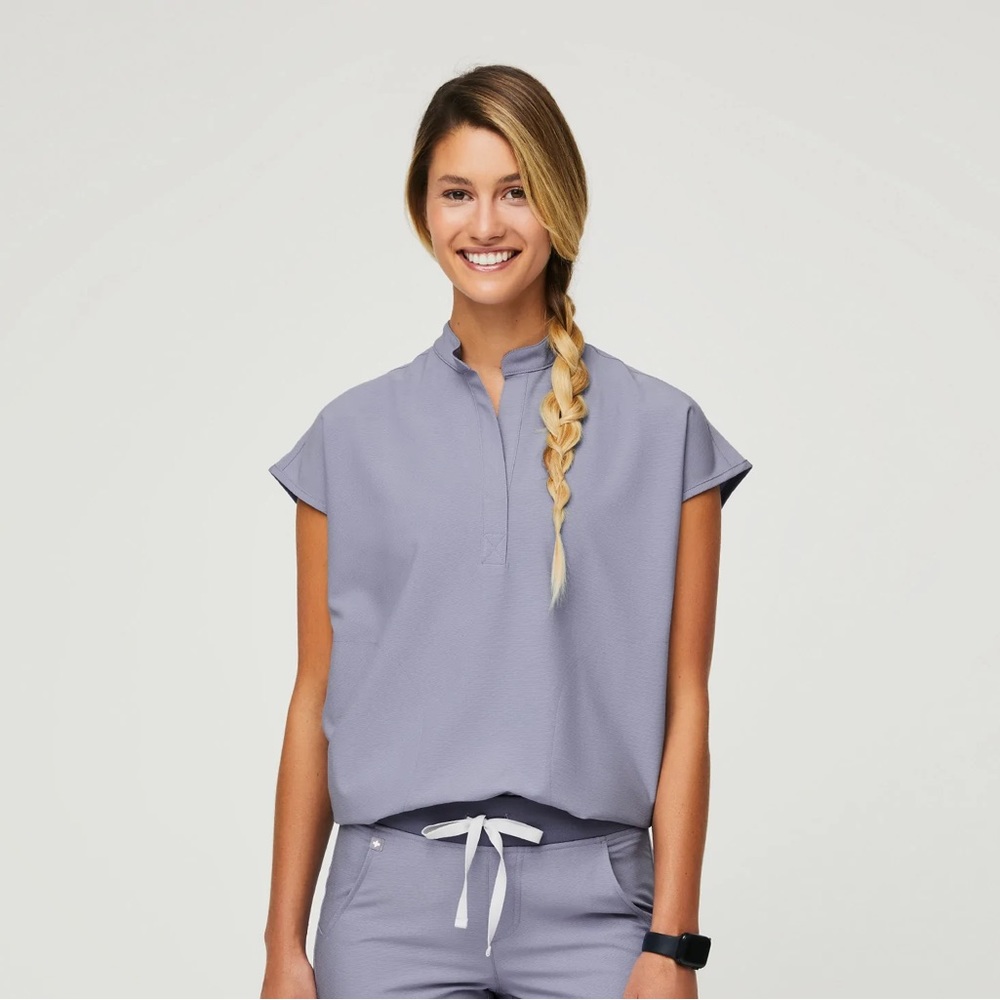 New FIGS Vapor Blue Space Dye Rafaela Top XXS